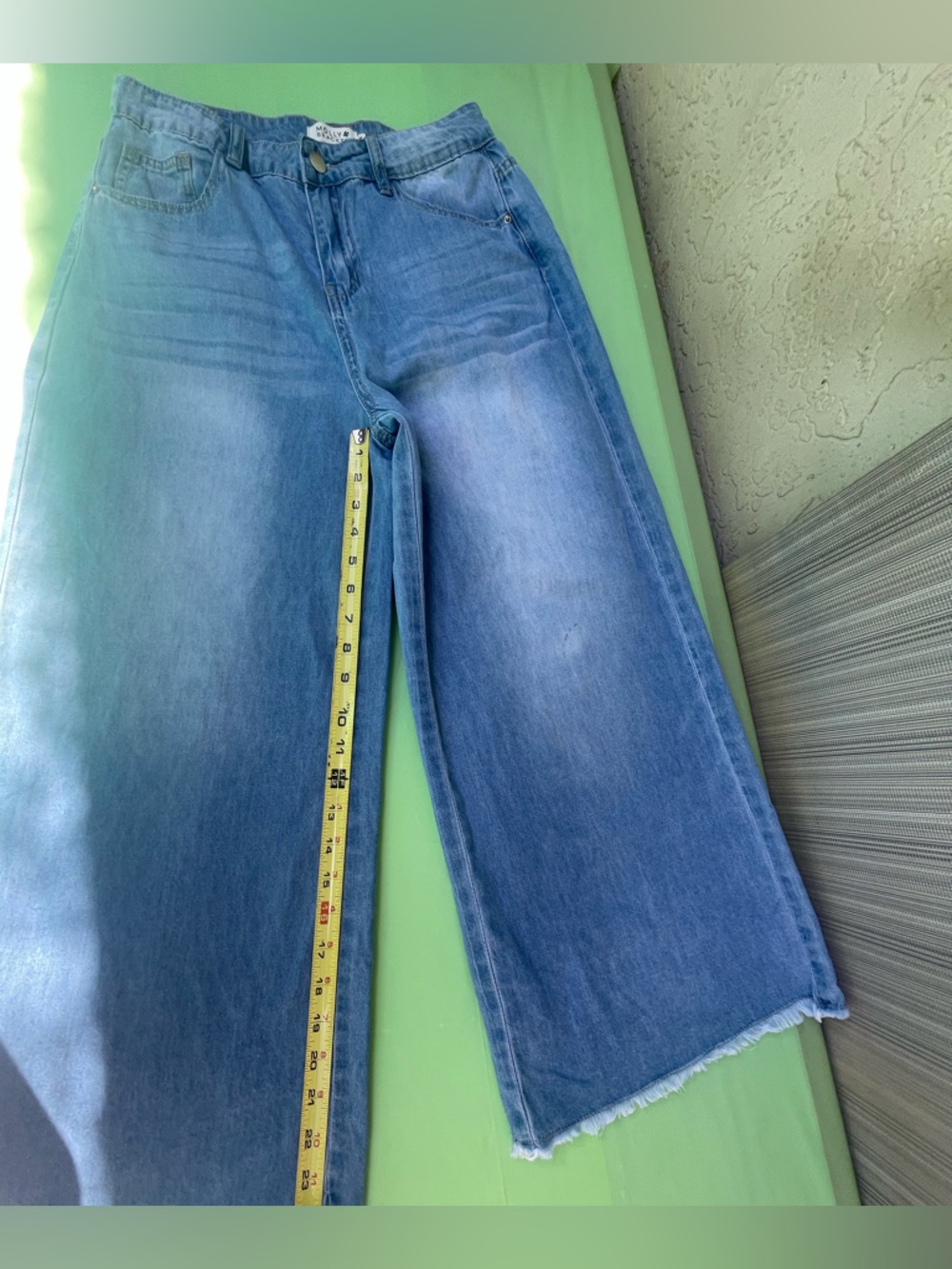 High Waisted Molly Bracken Light Blue Wide Leg Jeans Relaxed Fryed Hem Cropped M - Picture 11 of 16